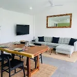 Villa Kurma, Modern & Tropical, 2Br, Near Fisherman Village